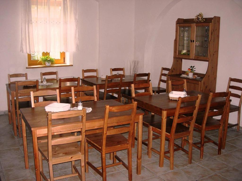 Penzion Ve Skale Loket Exterior foto